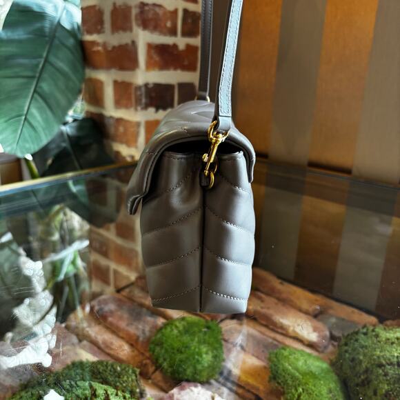 SAINT LAURENT Toy Loulou Y Quilted Monogram Crossbody - Picture 2 of 8